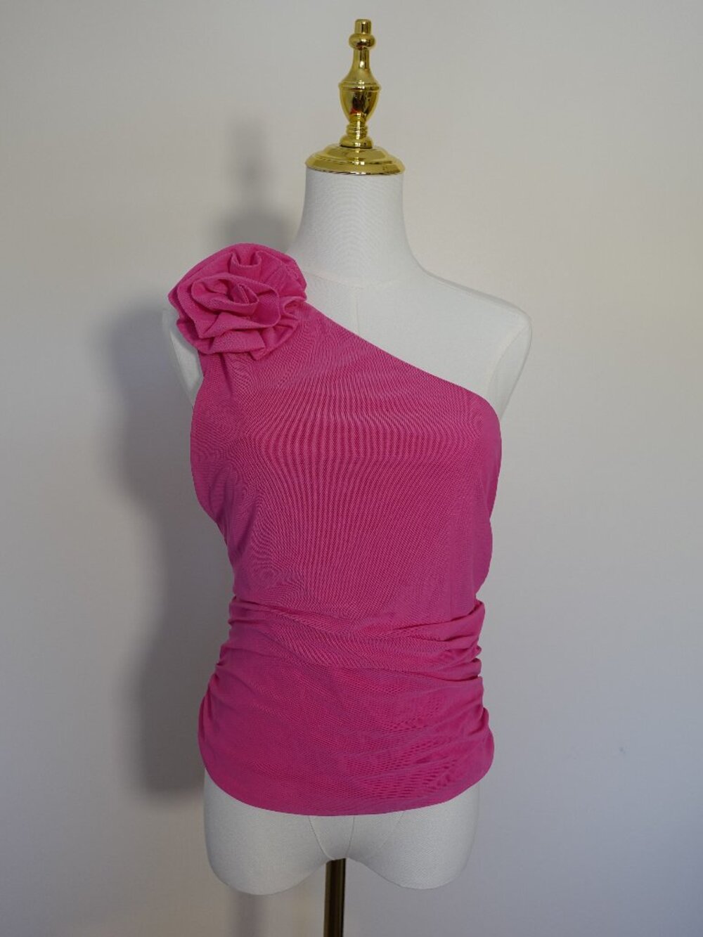 NWT Bar III One-Shoulder Rosette Top Size M